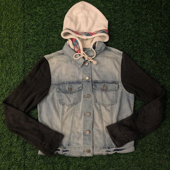 BDG Tops - Women’s BDG Embroidered Denim Jacket